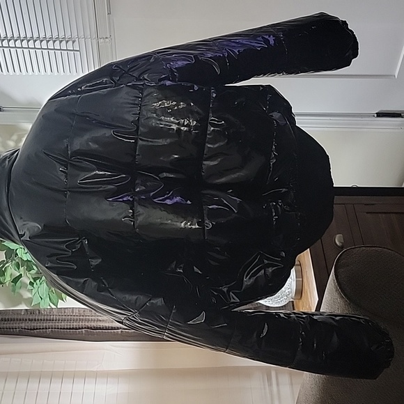 Kit and Sky Puffer Jacket - Picture 2 of 3